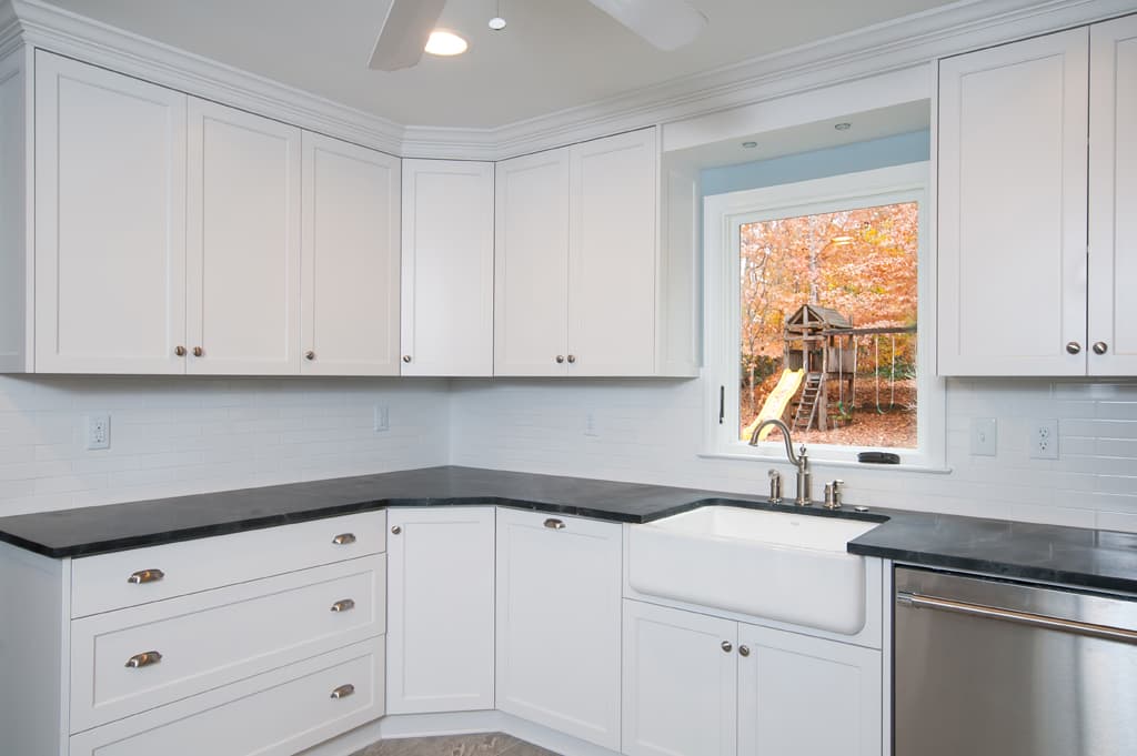Shaker kitchen with farmhouse sink in Brookhaven