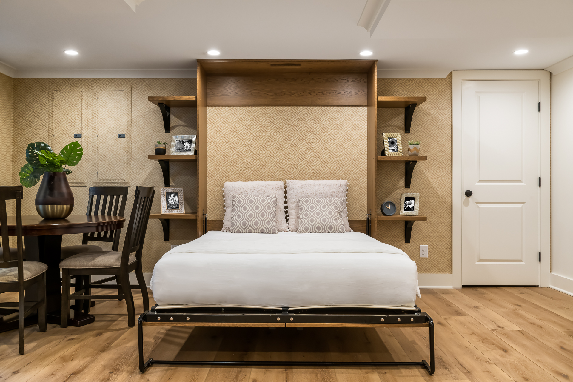 Basement Doubles As Studio Apartment - Murphy Bed