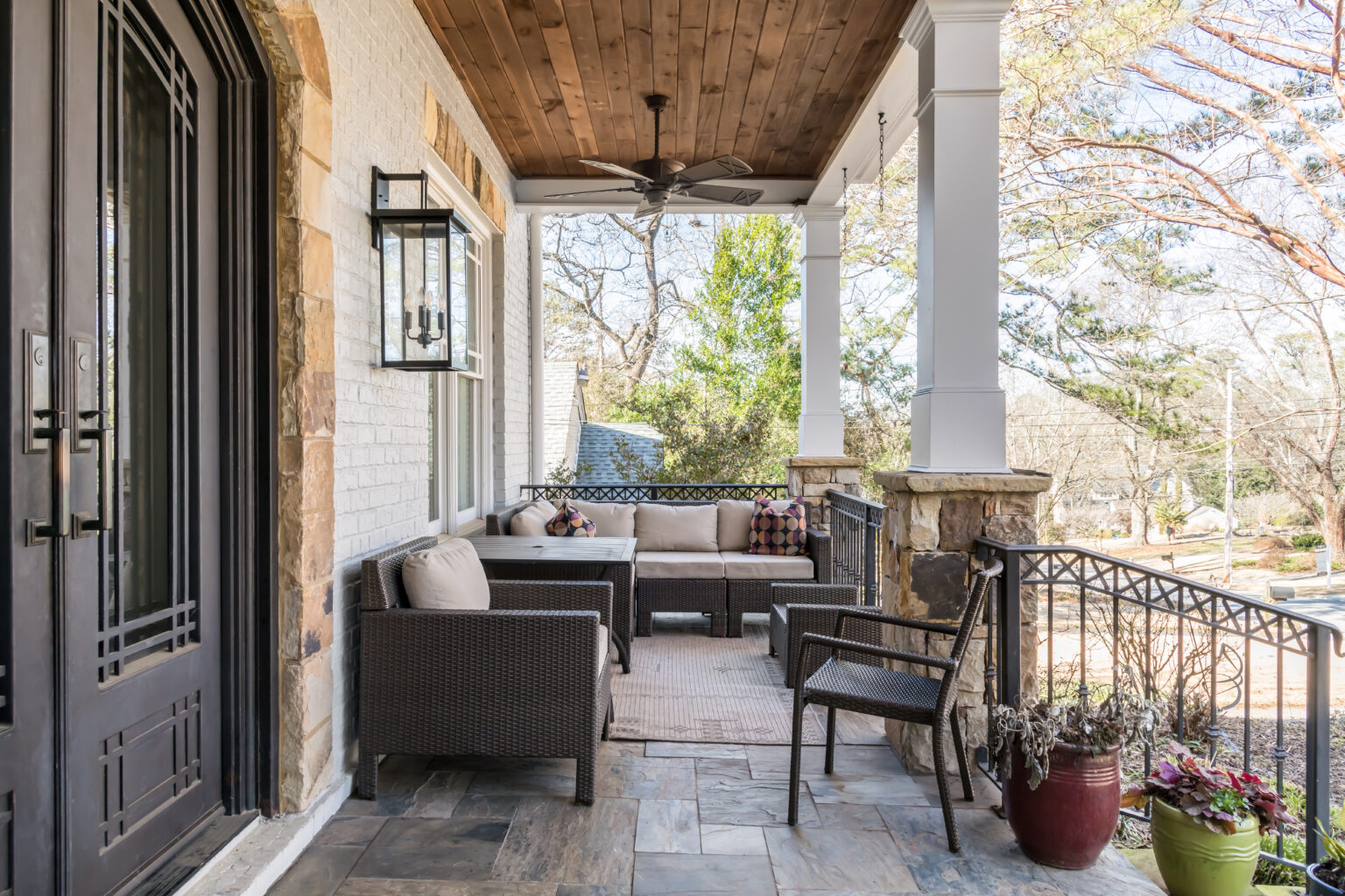Outdoor Living Space Ideas Guide - Innovative Design + Build