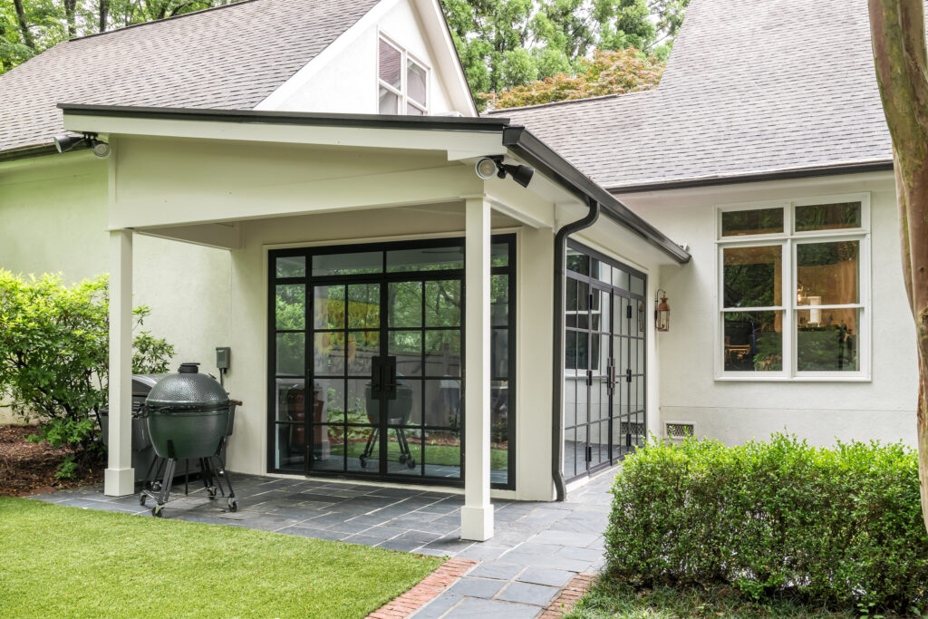 Stylish Update For a Sunporch